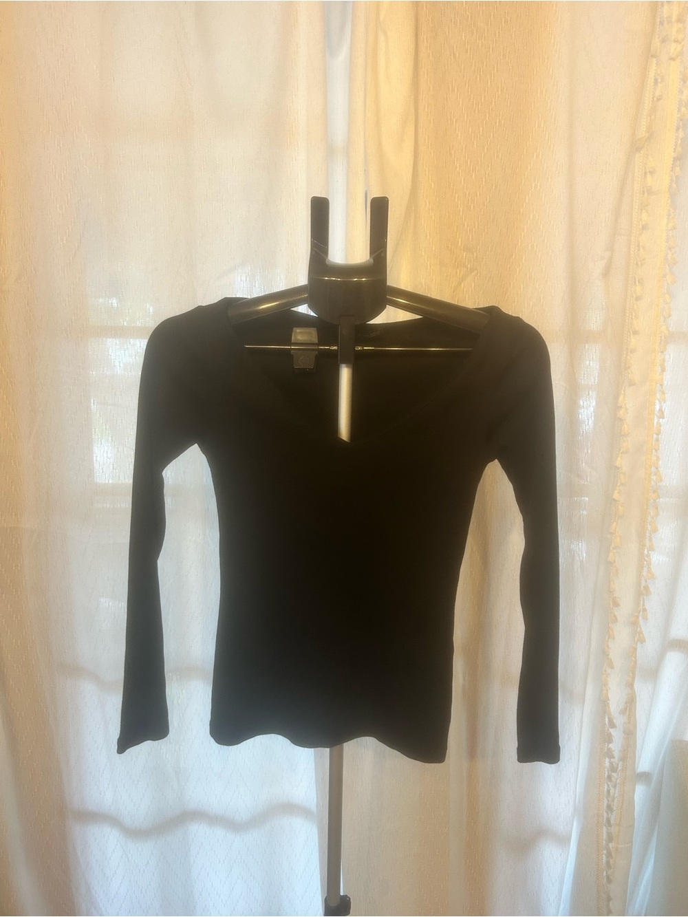 Zara Women’s Black Long Sleeve Ribbed Scoop Neck Top Size Small